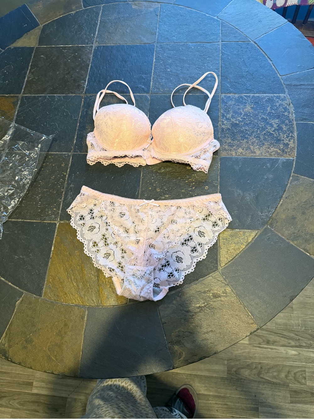 Lace Push-Up Bra and Lace Bikini Panty Set - Pale Pink